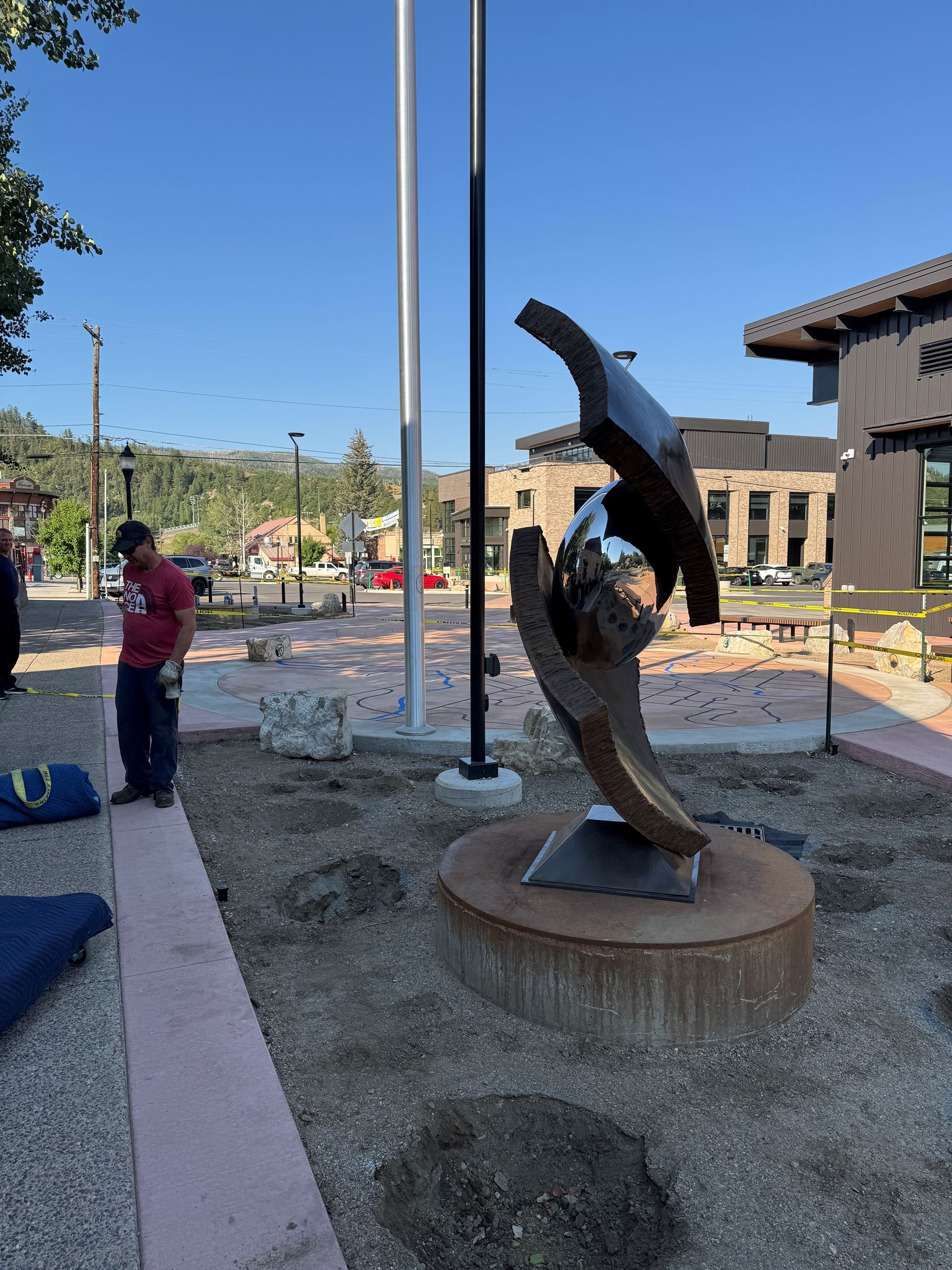 Dropsy statue in Civic Plaza